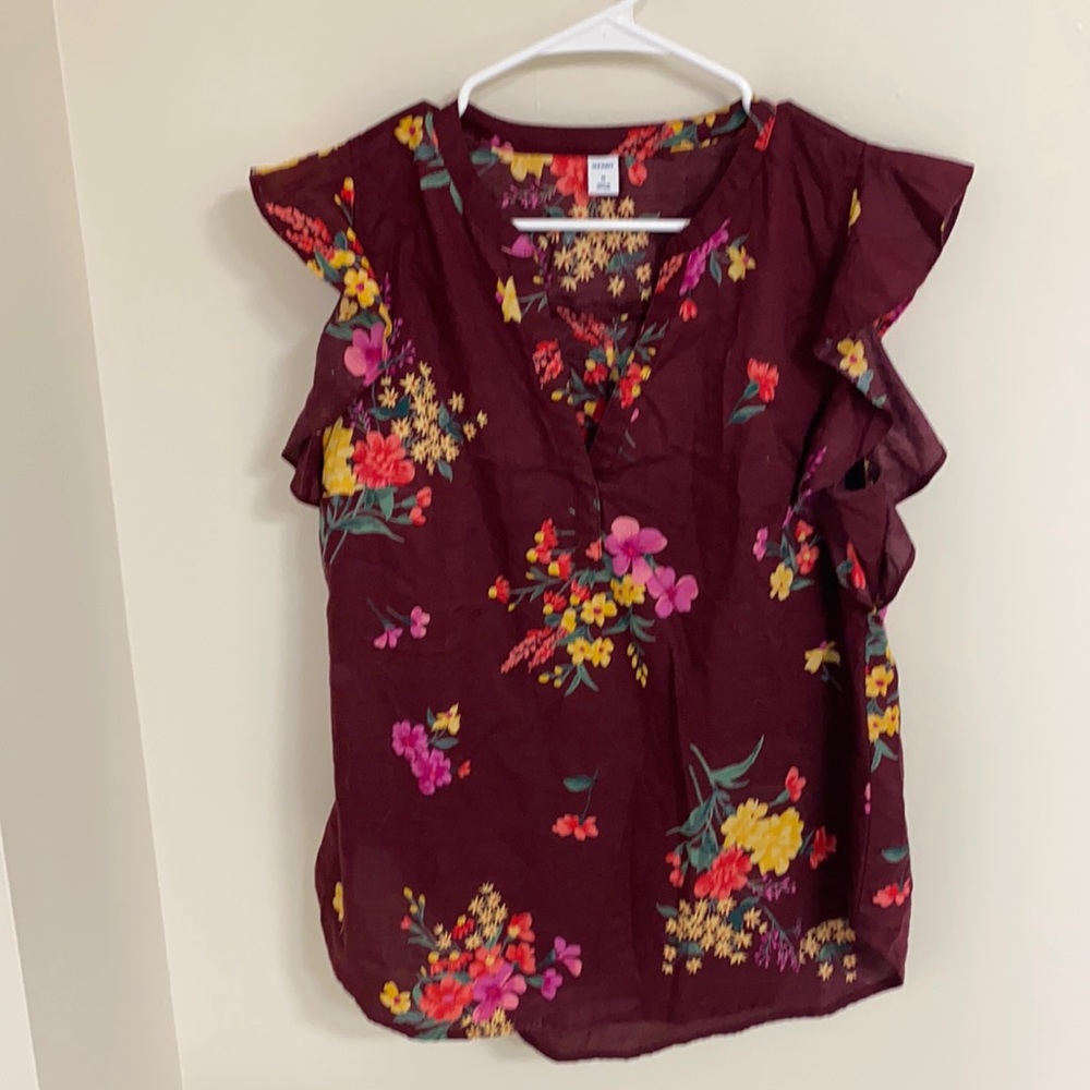 Burgundy cap sleeve Old Navy blouse